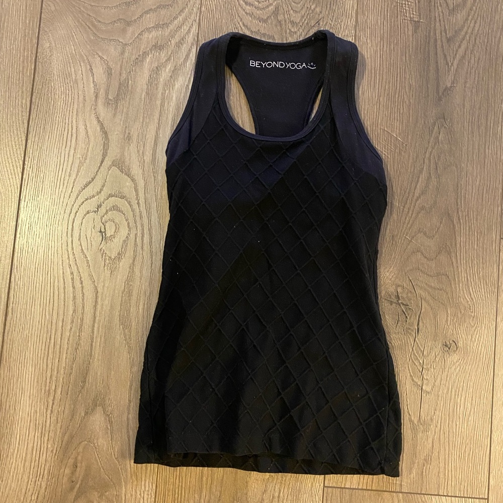 Beyond Yoga Diamond Stitching Top Size Small